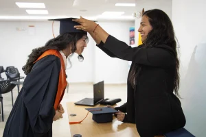 Estudiantes graduados de la formación de intérpretes de Lengua de Señas Ecuatoriana
